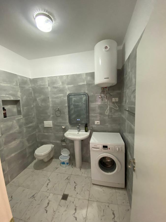 Eq Apartaments Тирана Екстер'єр фото